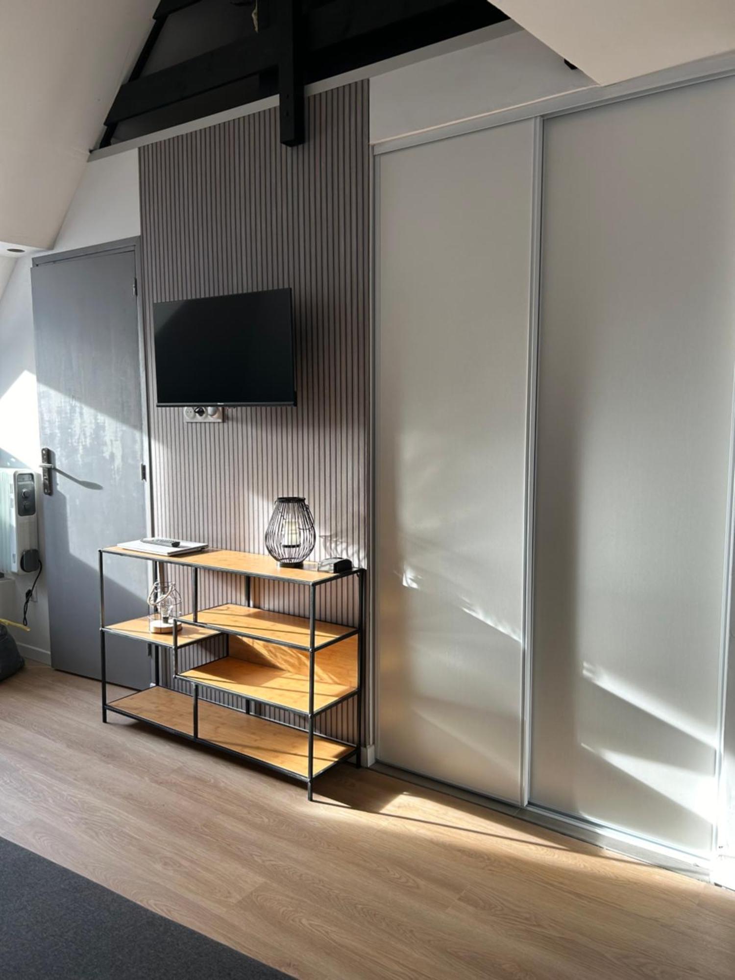 Le Repos De La Meuse Apartment จิเวต์ ภายนอก รูปภาพ